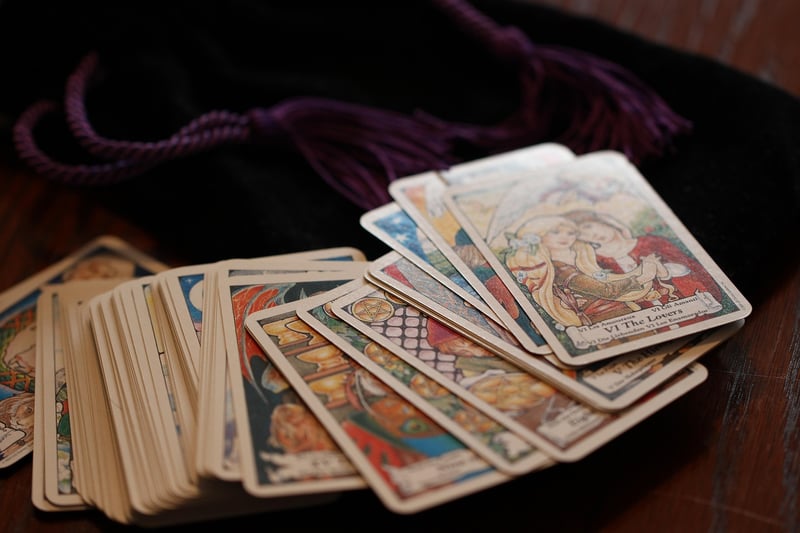 Tarot Reading Table